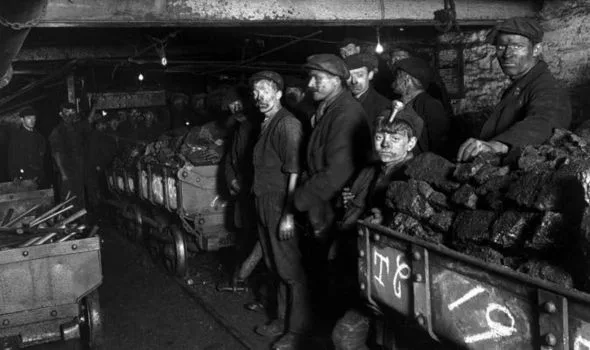 01f34miners-479552