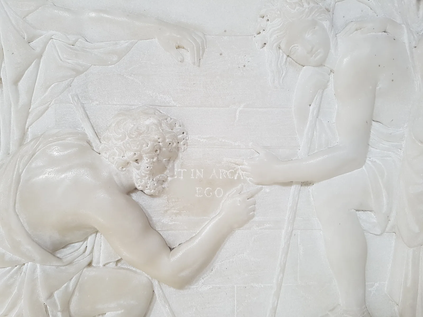 Particolare del bassorilievo del cenotafio di Nicolas Poussin 