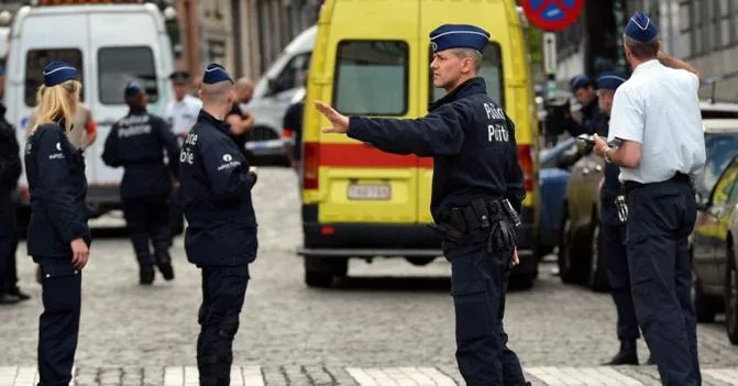 agenti-polizia-kKWB--672x351@IlSole24Ore-Web