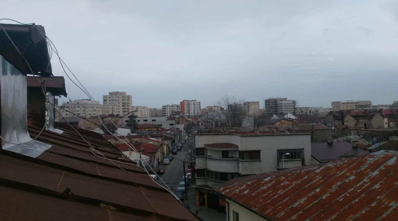 Una plumbea vista dal balcone di casa di Philip