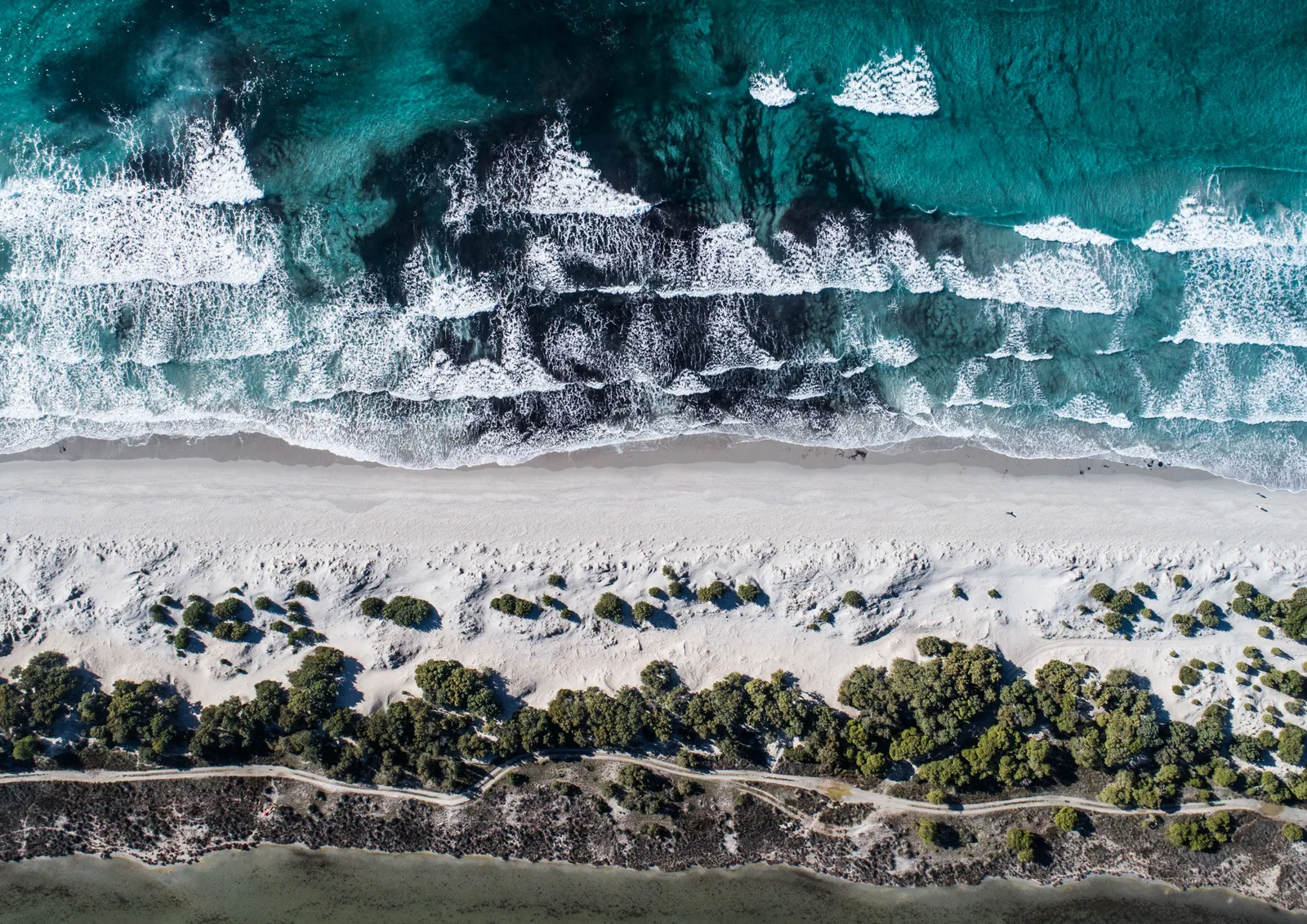 Spiaggia di Porto Pino, lungo la costa sud-occidentale della Sardegna nel Golfo di Palmas