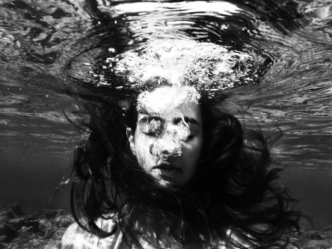Sara Cucè, «In Here I do Exist»
